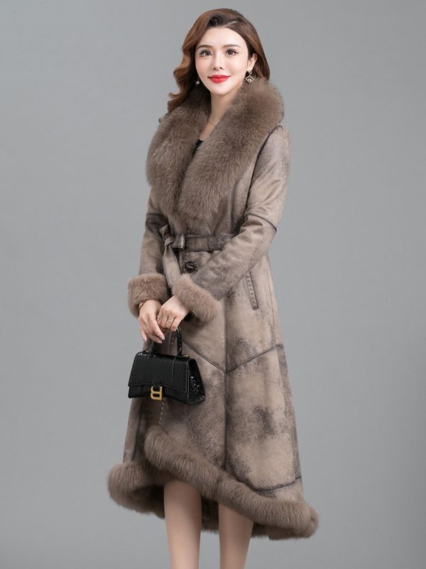 39bd2fd9-c2fa-4927-97d9-766e2432d7d0.jpg Real Fur One Woman Coat Thickened