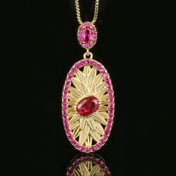 Gold-plated Simulation Red Corundum Design Old Money Style Suit