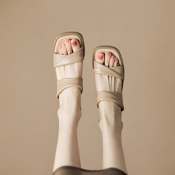 d81327c9-10e9-421e-8659-c5d48ec75903.jpg French Style Small Sandals Women's Rubber