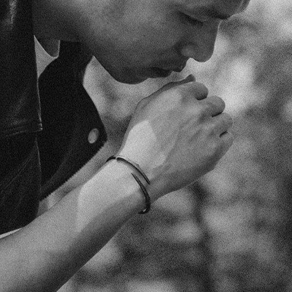 f5688151-1cf6-4035-8c51-ec6890796e75.jpg Retro Thorn Bracelet Women