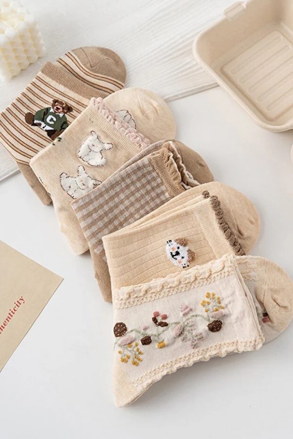 5 Pair Patterned Women Socks Comfortable Soft Daily Wear