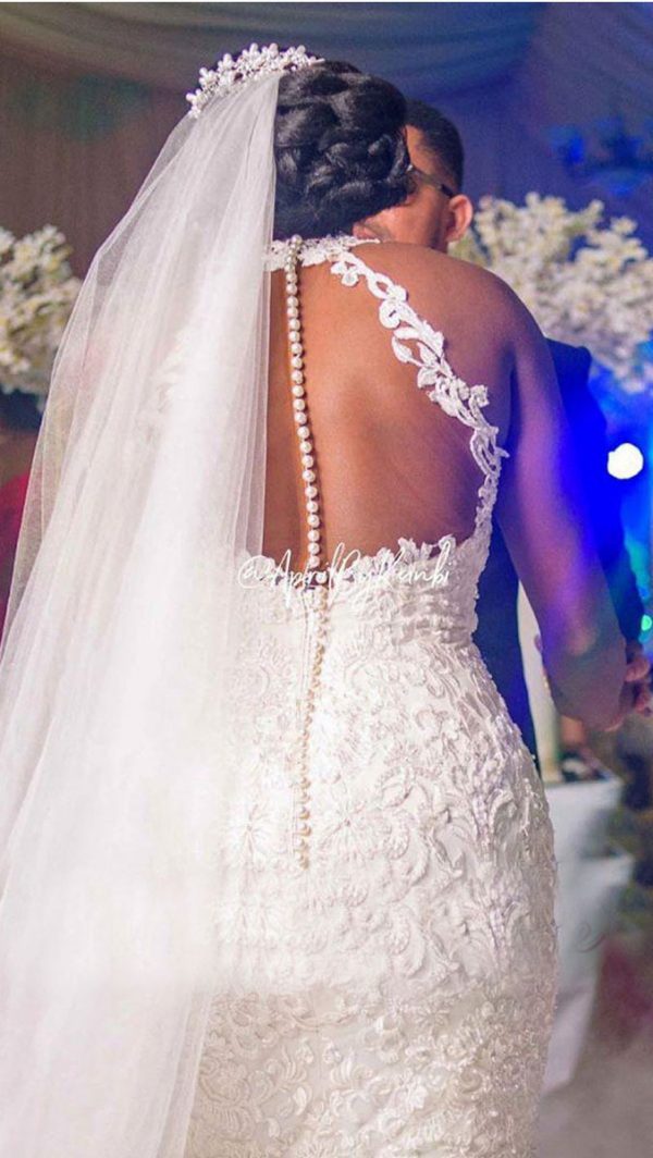 Mermaid Wedding Dress With Pearl Buttons Sleeveless Big Tail