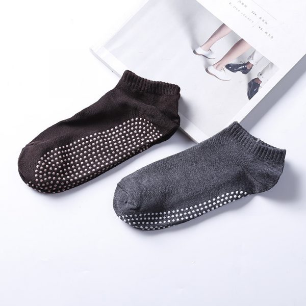 Men's non-slip sports socks