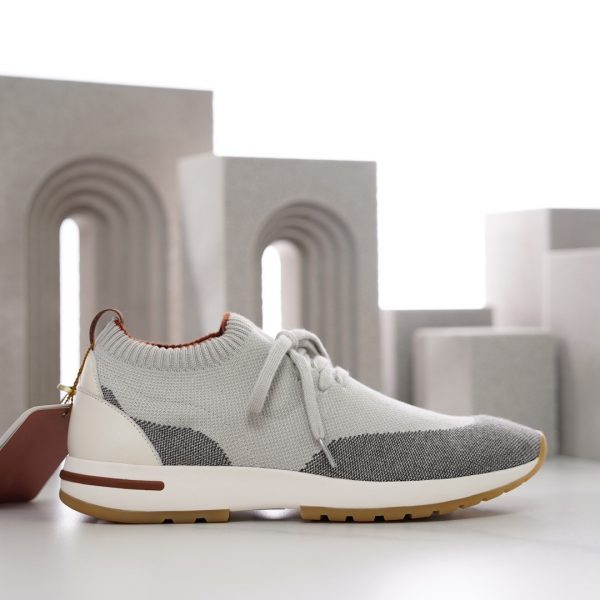 Fashionable Casual Flyknit Mesh Mens Shoes