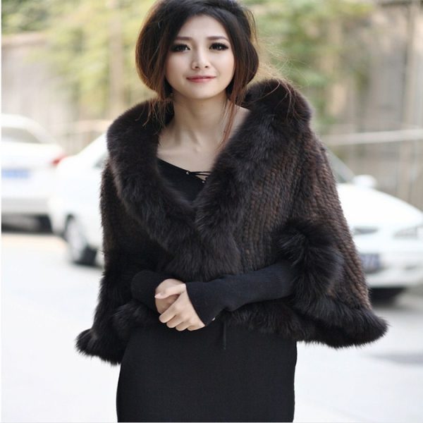 Womens Short Coat With A Fox-fur Collar