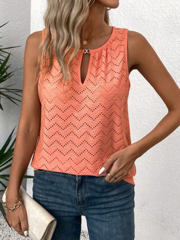 Casual Sleeveless Top With Keyhole Neckline Hollow-Out T-Shirt